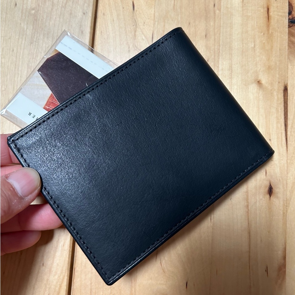 NWT Water Buffalo Vintage Coach Bifold Leather Wallet Black - Picture 5 of 10